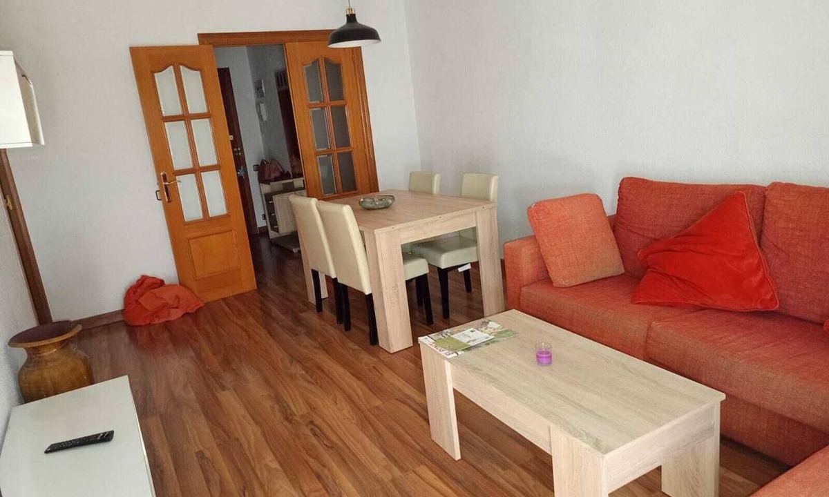 Esplugues de Llobregat Condo | For Rent: July 1–August 31, C/Alcalde Martí Figueras i Castillo, Esplugues de Ll.