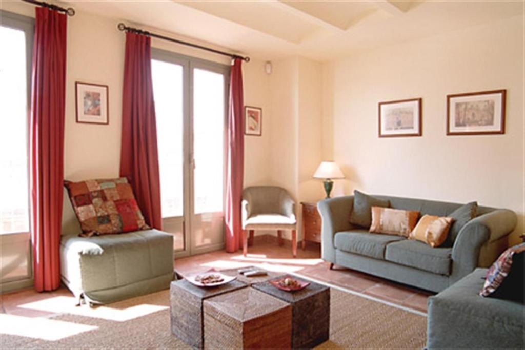 Rentals | Gothic Quarter