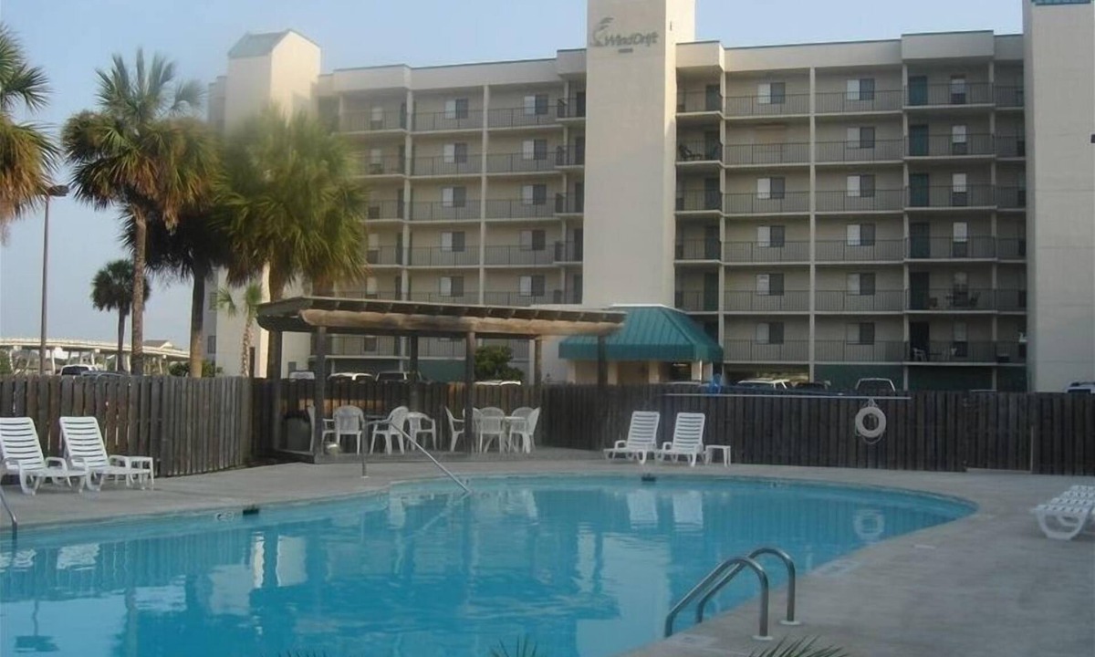 Orange Beach East Condo | Get ready for a great summer! Come see us