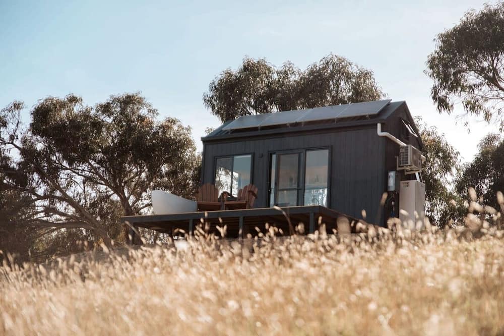 Whittlesea Cabin | Glorious Tiny House with Lovely Sights in Wallan, Victoria