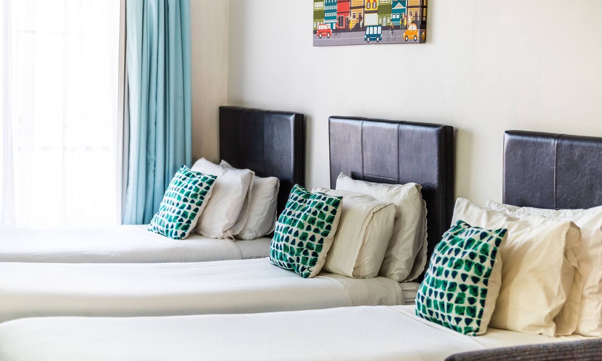 Queanbeyan East Hotel | Golden Age Motor Inn Queanbeyan