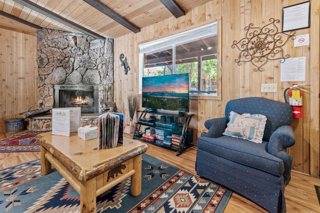 Sugarloaf House | Granny's Love Shack by Big Bear Cool Cabins