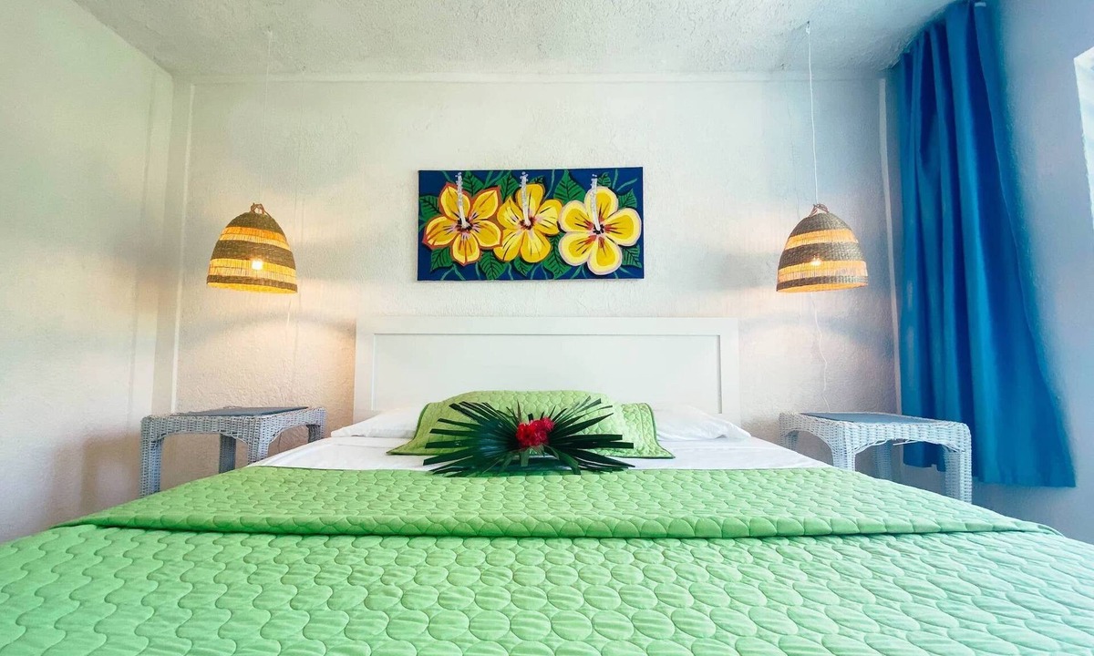 Port Howe Hotel | Greenwood Beach Resort