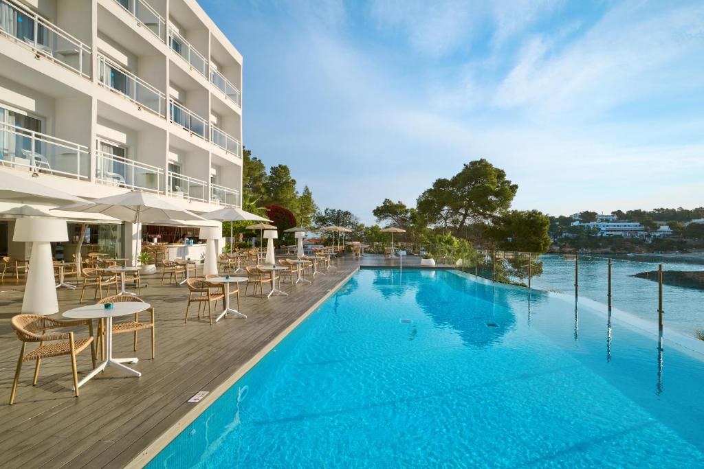 Portinatx Hotel | Grupotel Ibiza Beach Resort - Adults Only
