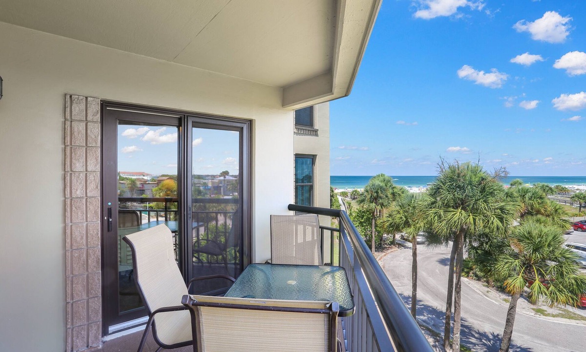 St. Pete Beach Condo | 🌴 Gulf View Condo — Gulf Strand Resort, St. Pete Beach