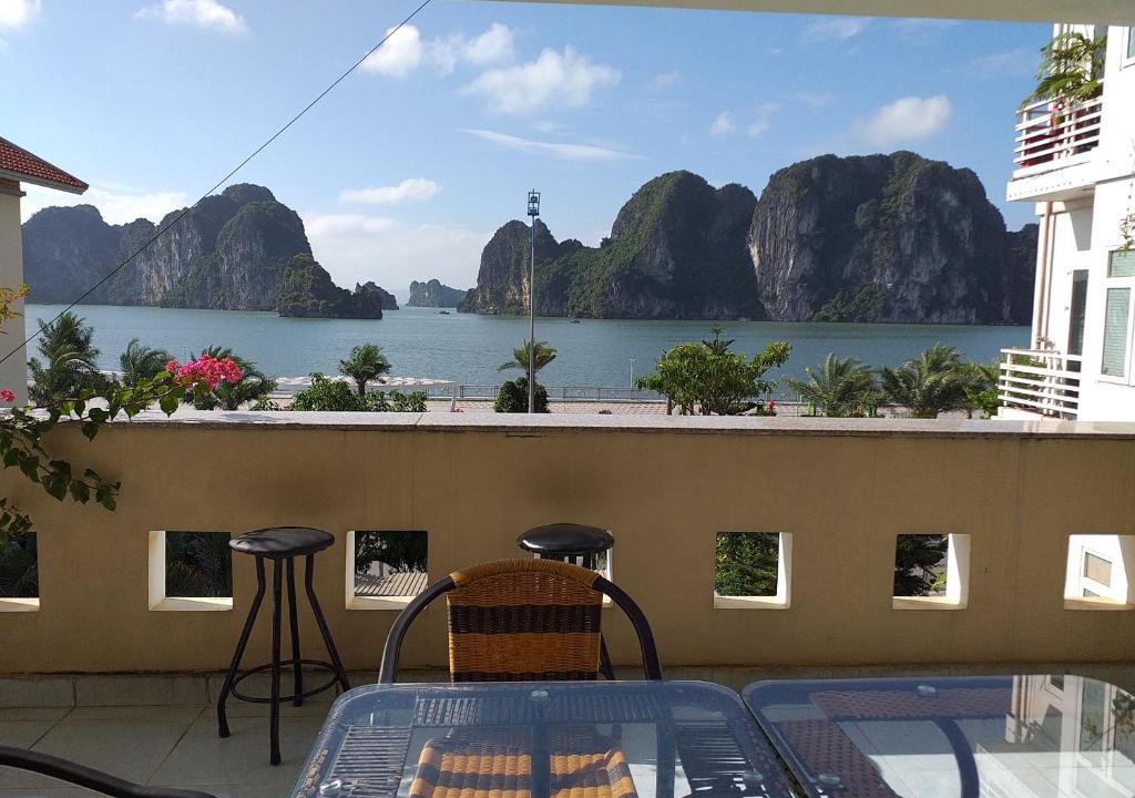 Ha Long Bed & Breakfast | Hạ Long Lily Homestay
