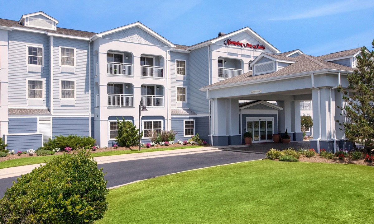 Pine Island Hotel | Hampton Inn & Suites Outer Banks/Corolla