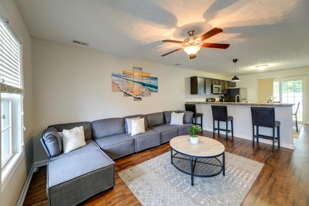 Craven County House | Havelock Home Private Yard, 2 Mi to Cherry Point!