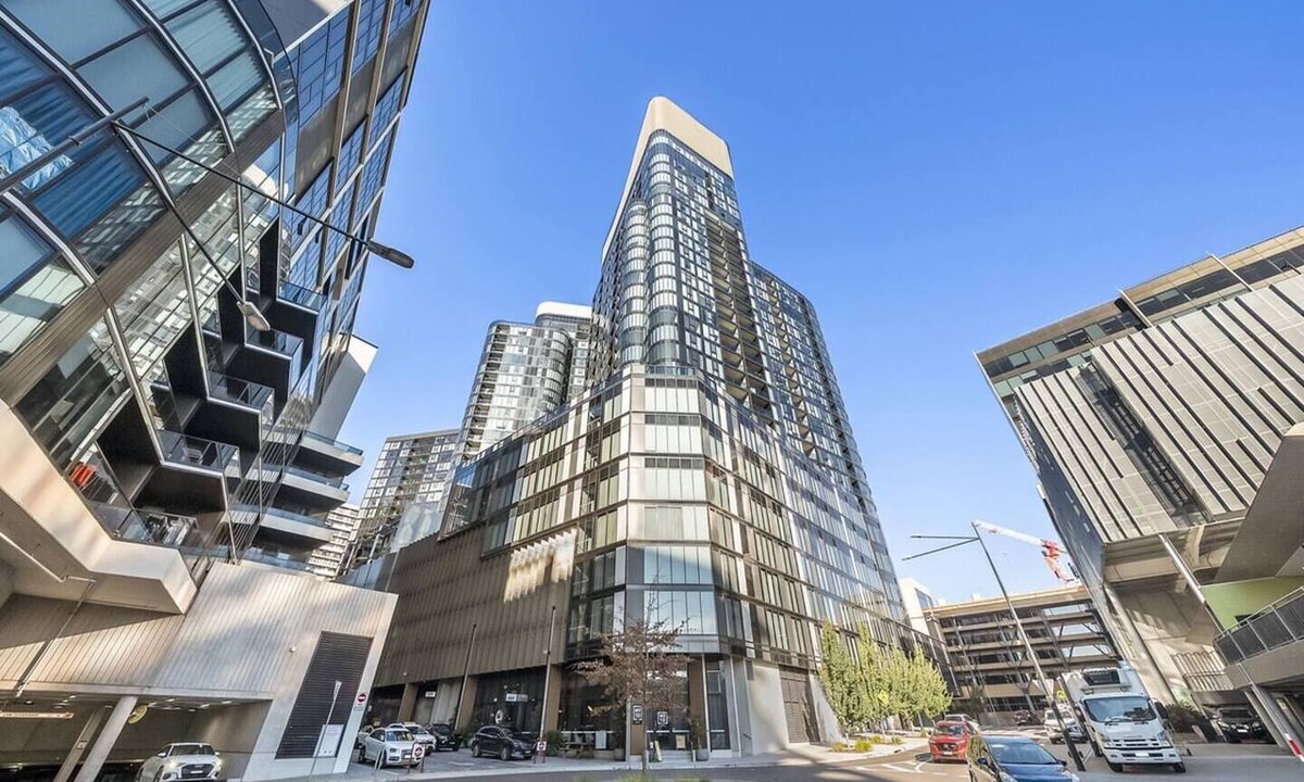 Belconnen Apartment | Heart of Belconnen/2BR/2BA/pool/spa/sauna/gym/UC