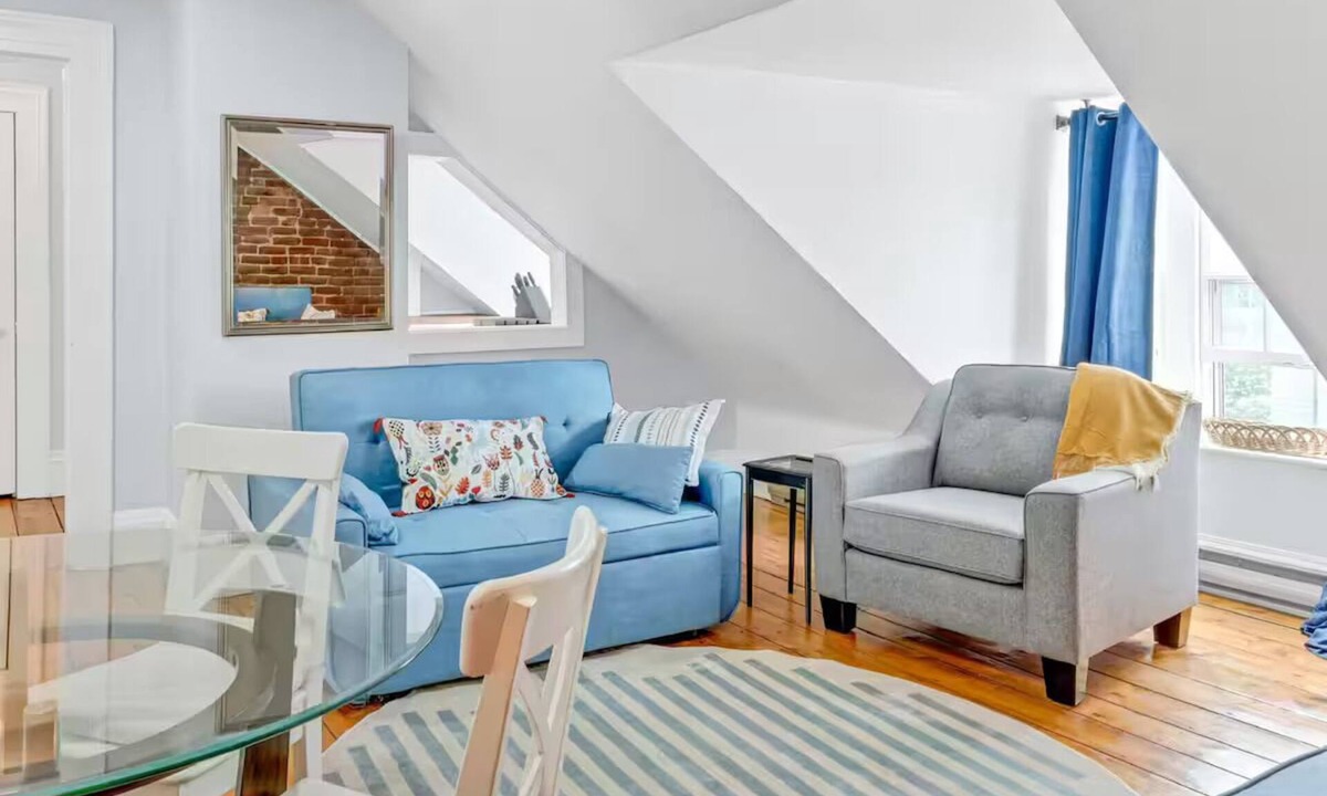 South End Apartment | Historic Loft Best DT Location. Unit 3 5139