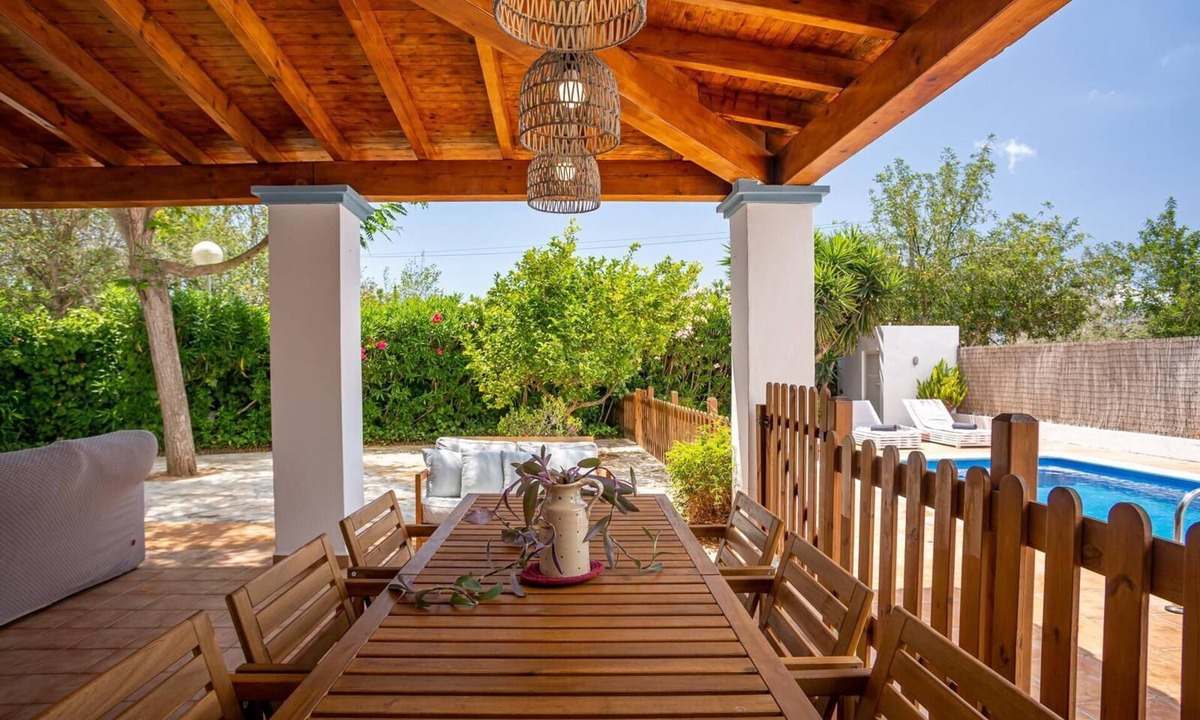Can Ramon House | Holiday house Roca Llisa for 1 - 6 persons with 3 bedrooms - Holiday home