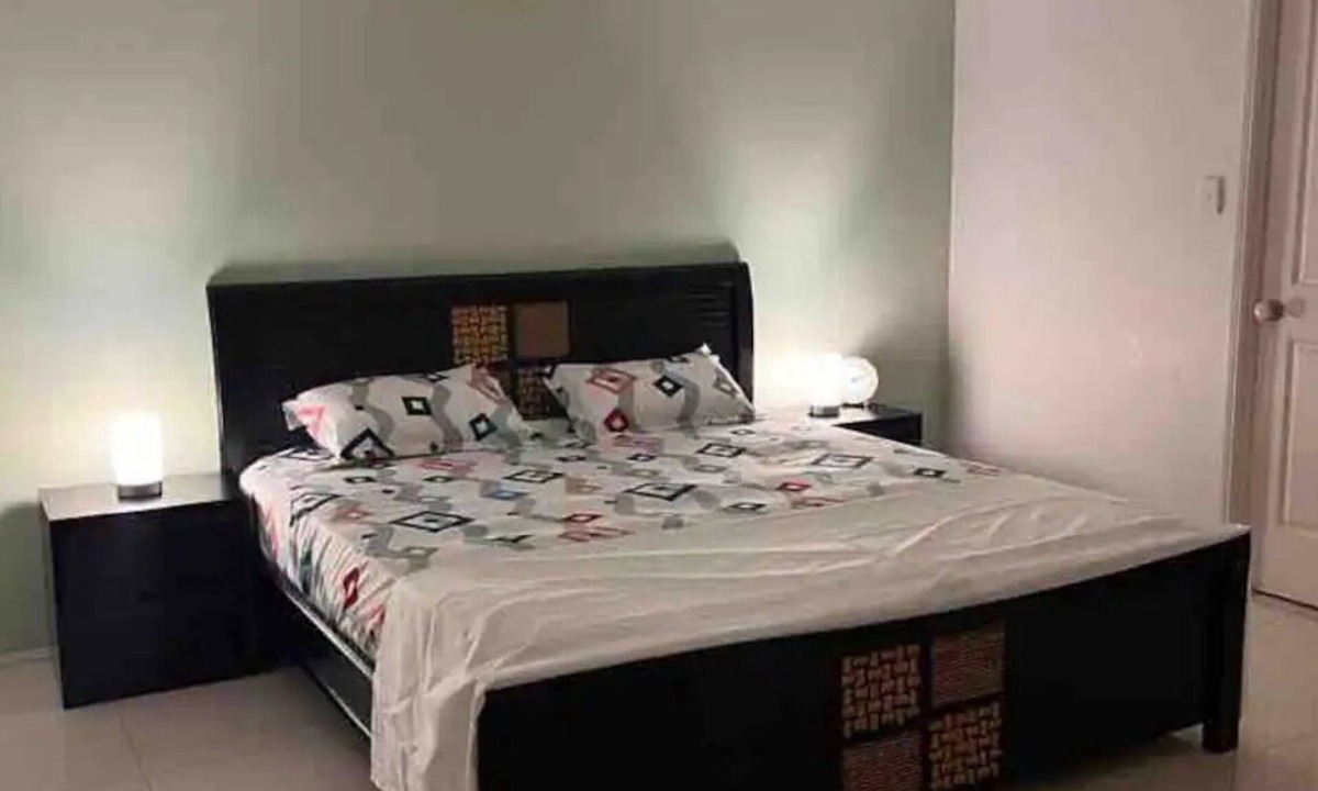 Calamvale House | Home away from Home