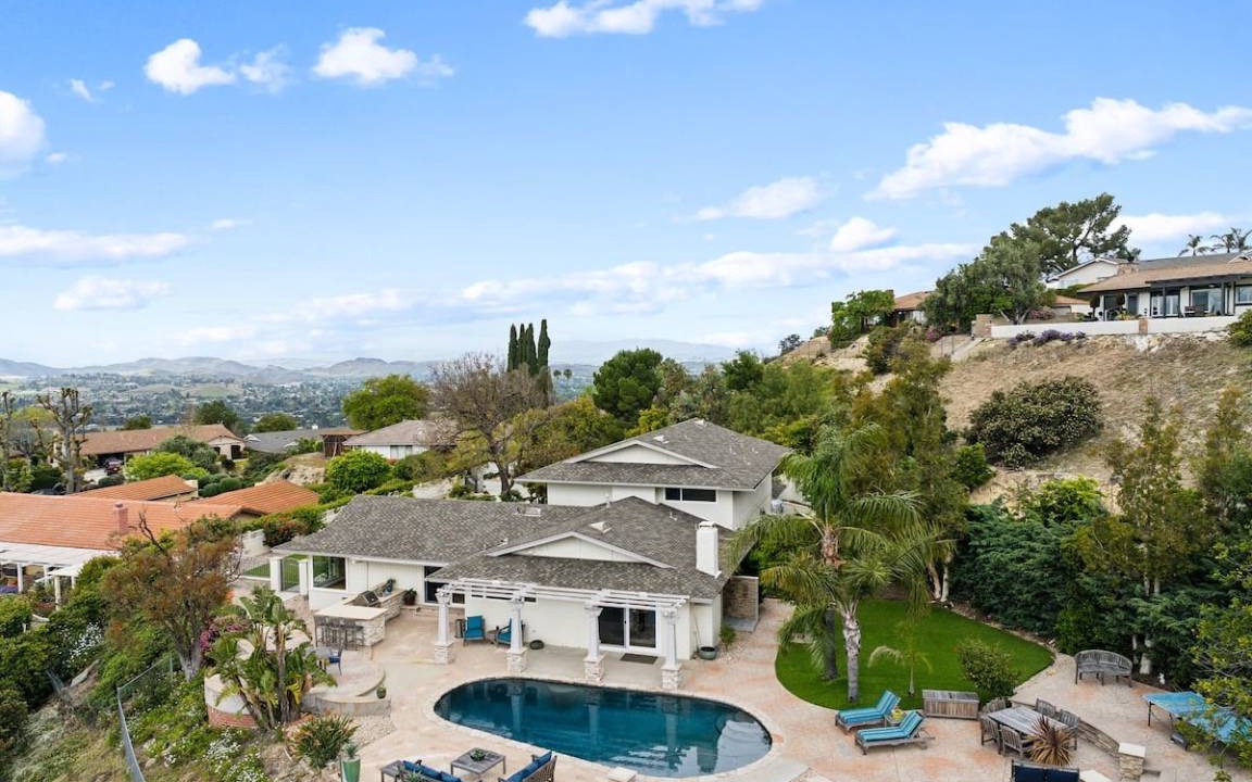 Thousand Oaks House | House ∙ 4 bedrooms ∙ 8 guests