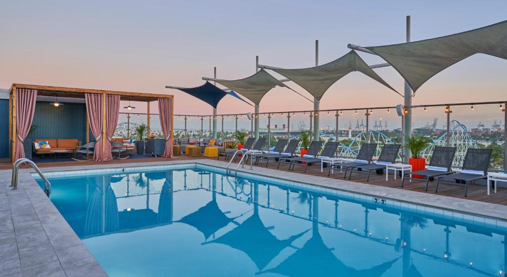 Belmont Shore | Waterfront
