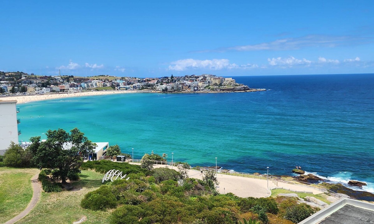 Bondi Apartment | Iconic Bondi Beach & Ocean Views