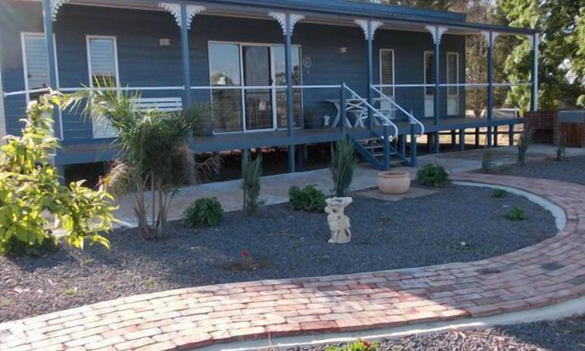 Goornong House | Jamar Lodge - Come and rest awhile.