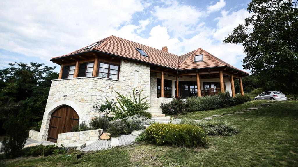 Mad Apartment | Juharos Vendégház