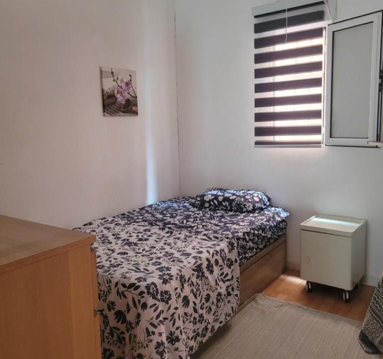 Collblanc y La Torrassa Apartment | Karam