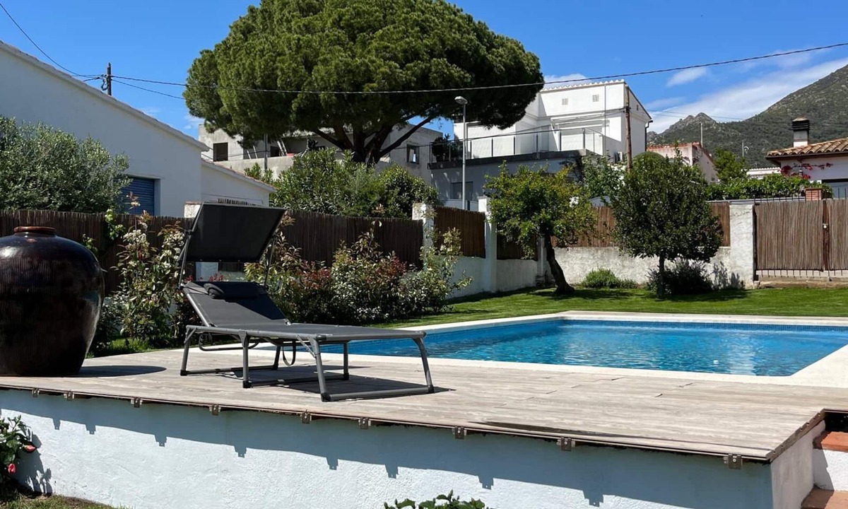 Roses House | Large holiday home 4 minutes from the beaches of the Costa Brava.