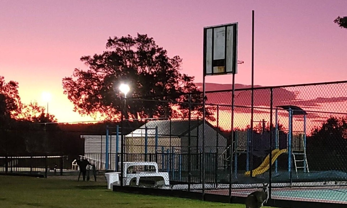 Diamond Beach Resort | *LAST MIN RATE* Family Holiday Resort, Diamond Beach NSW - Pools, Tennis Court