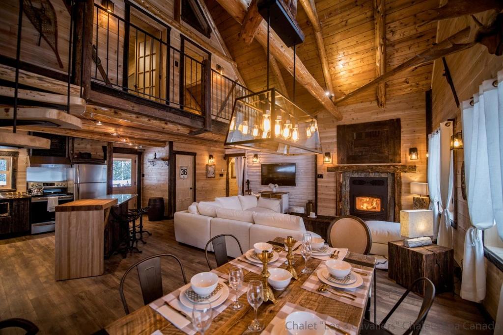La Malbaie Ski Chalet | Les 3 Cavaliers - Les Chalets Spa Canada