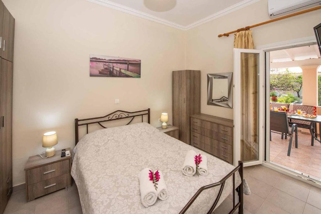 Acharavi House | Lollas Apartments Acharavi Corfu