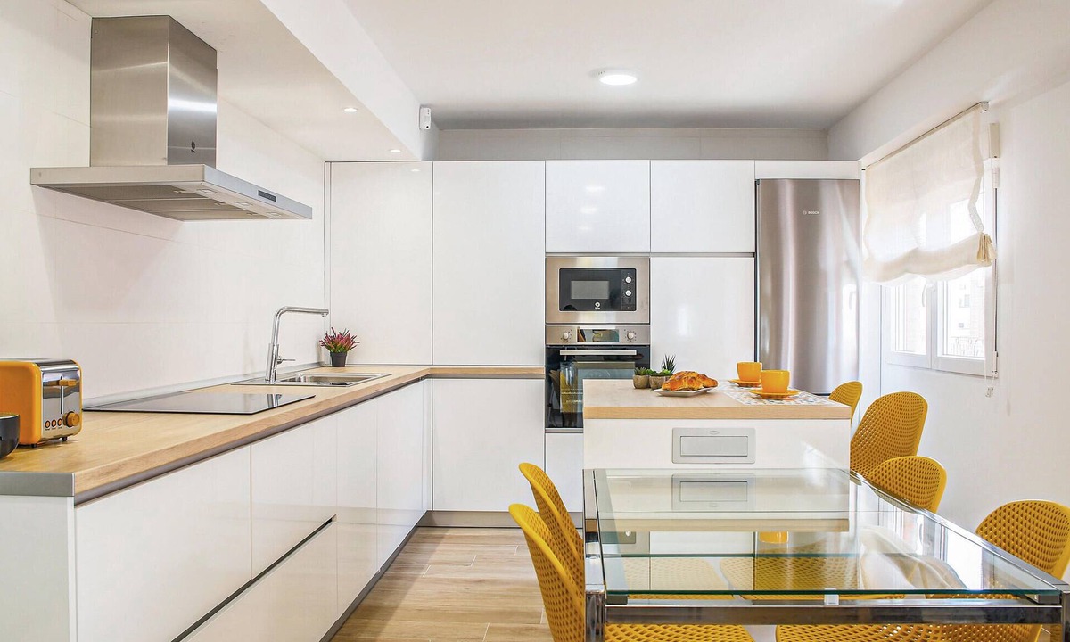 Almeria Centro Apartment | Lovely apartment in Almeria with WiFi