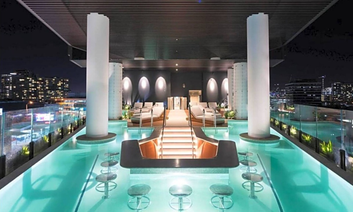 Fortitude Valley Apartment | Luxury Apartment - Set in a 5 star resort right on the edge of the city.