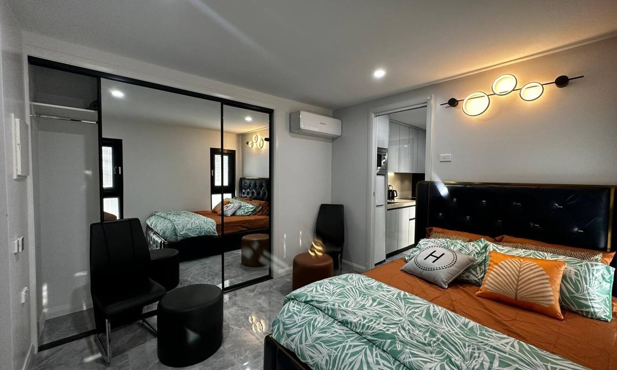 Holt Apartment | Luxury Executive Ensuite in ACT