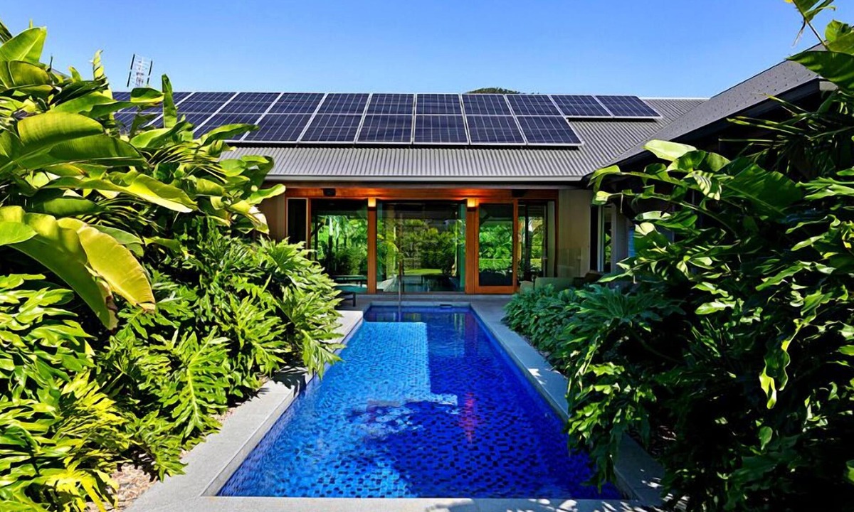Airlie Beach House | Luxury Villas Celeste (Walk to Beach)