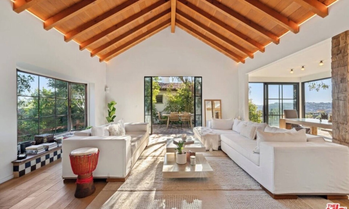 Hollywoodland House | Luxury Zen Oasis, Central, w Hollywood Sign View!