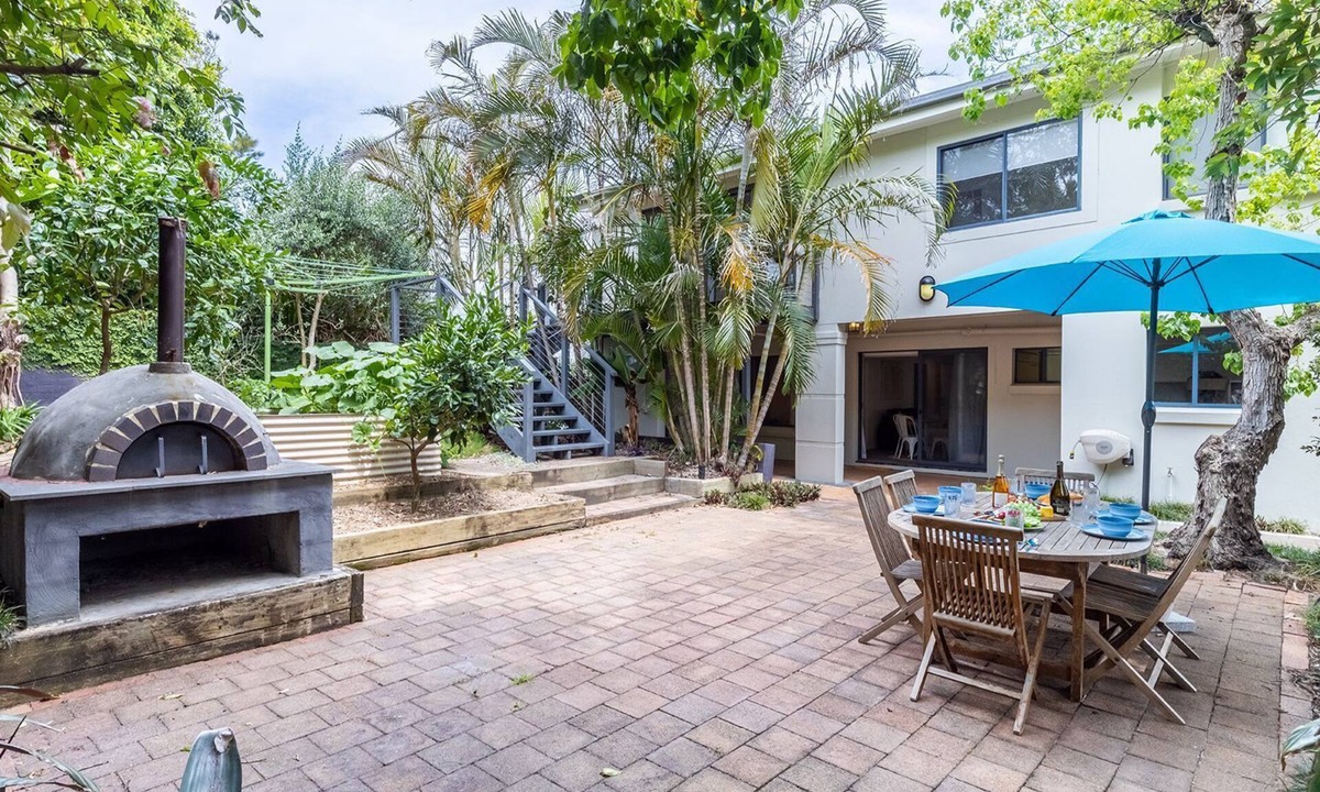 Boat Harbour House | Maestral II - Beachside Villa with Private Garden