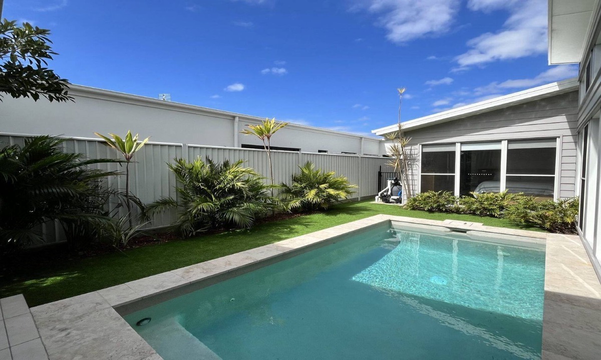 Pelican Waters House | Marina View - Your dream holiday retreat in Pelican Waters