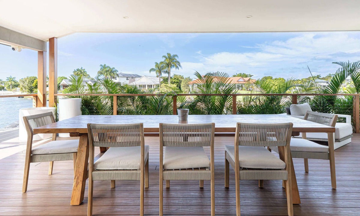 Mermaid Waters House | Mermaid Waterfront 4 bedroom home with pool, sauna & ice bath