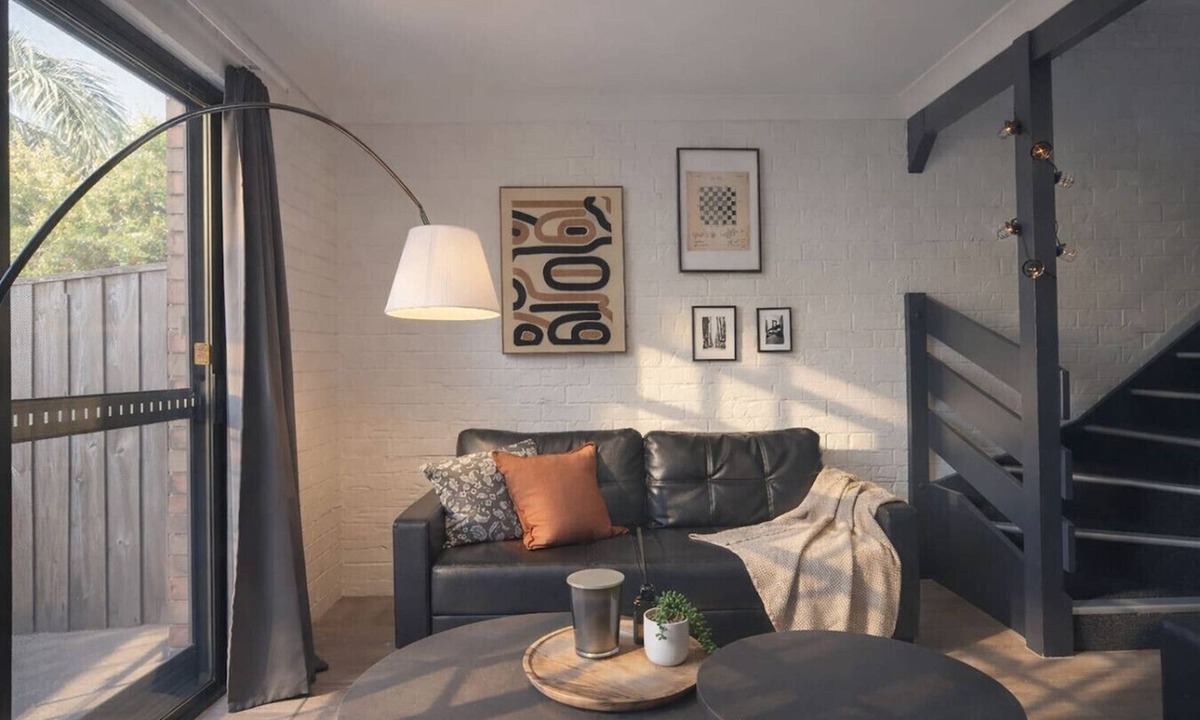 Eight Mile Plains Apartment | Modern 2BR Townhouse Walk 2 Shops | Pool + Parking