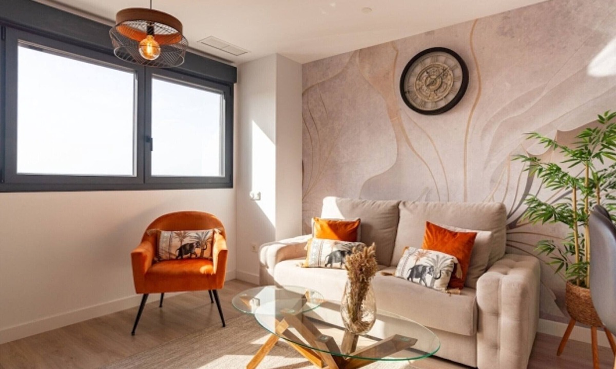 Palma-Palmilla Apartment | Modern apartment on the 26th floor with common areas in Málaga