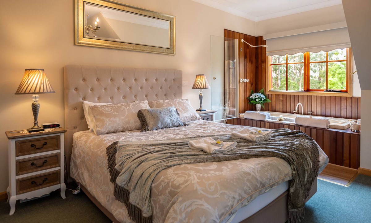 Mount Dandenong Bed & Breakfast | Mountain Lodge