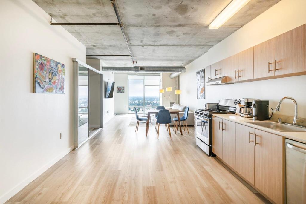 Los Angeles Apartment | New 2BR Upscale Hollywood Apartment