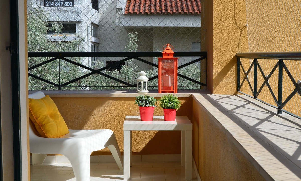 Cascais Apartment | New, full of light, centre of Cascais, 3 bedrooms, 3 toilets, A/C, up to 8 guests