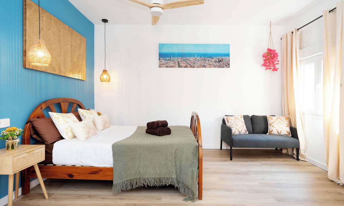 Sant Adria de Besos Apartment | New studio 20' Bcn Center/10' walk to the beach/15' Forum Bcn/balcony