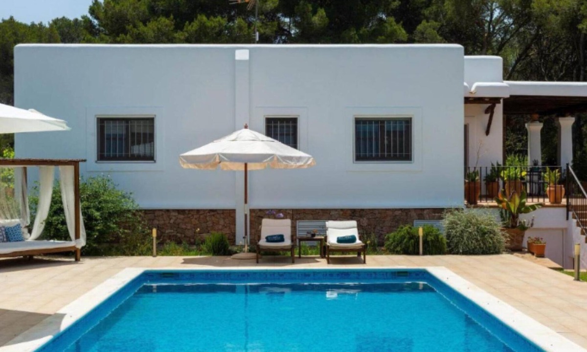 Santa Gertrudis Villa | New! Villa Can Curreu III - Santa Gertrudis