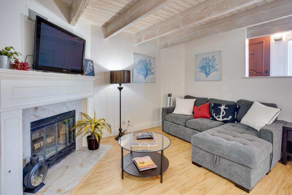 Balboa Peninsula House | Newport Beach Vacation Rental Near Beach and Pier
