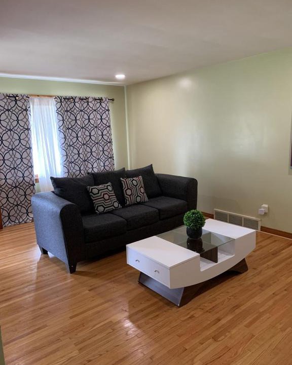 Athol Springs House | Niagara Falls Private Brick Vacation Home