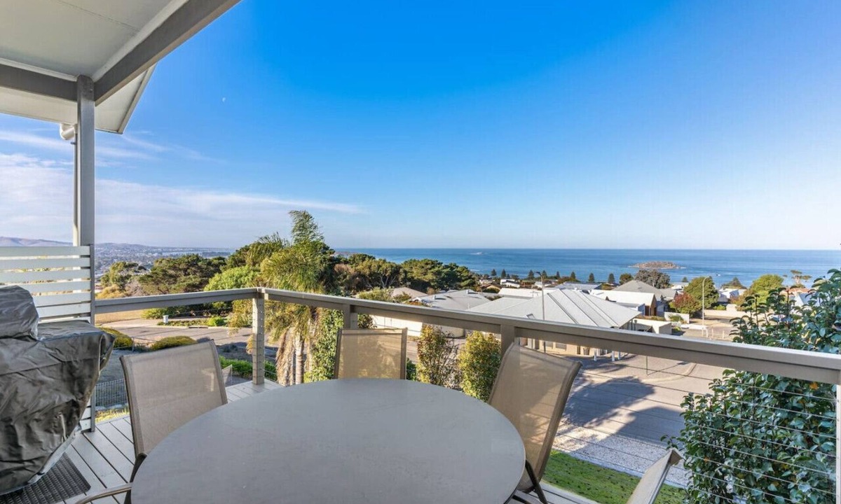 Encounter Bay House | Oceanview at Encounter—An Elevated Coastal Retreat