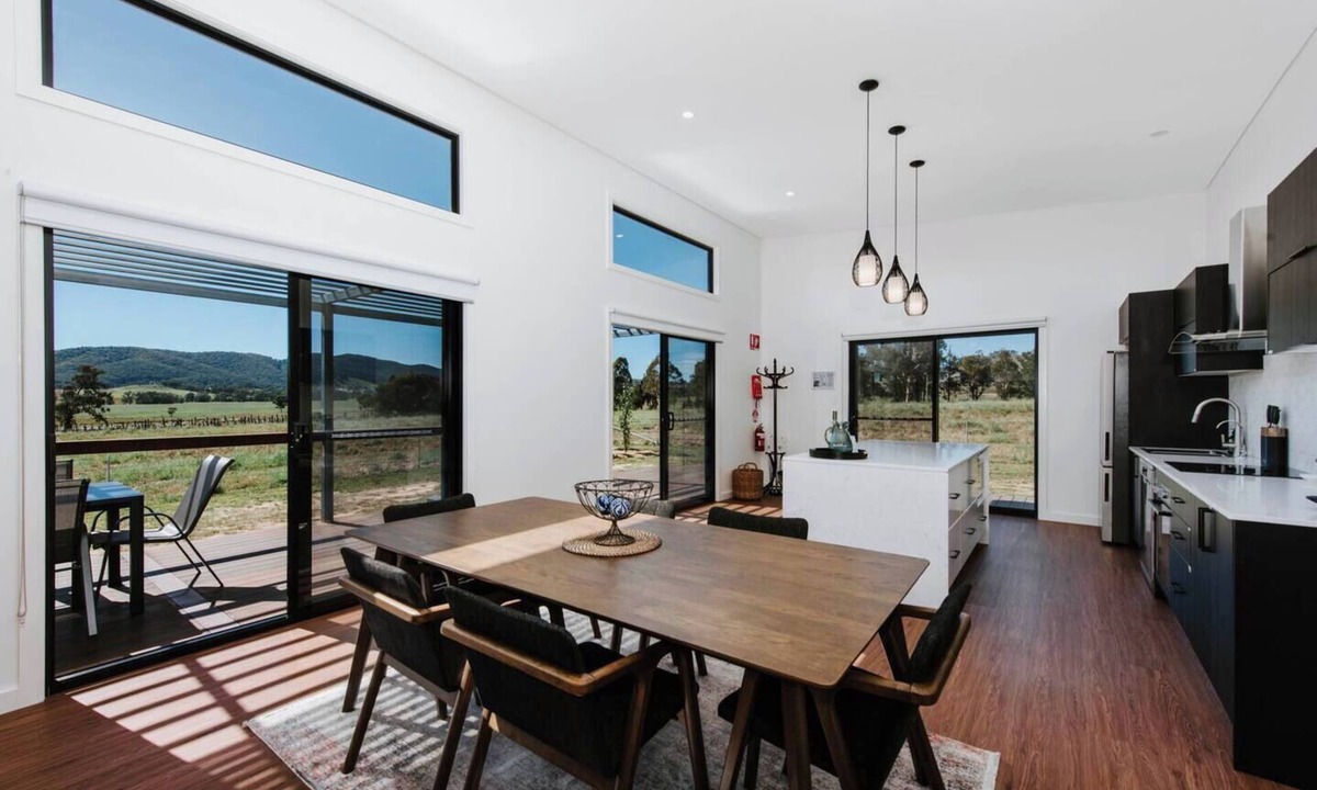 Erudgere Cottage | Olliedean Retreat Dual Cottages with Scenic Views