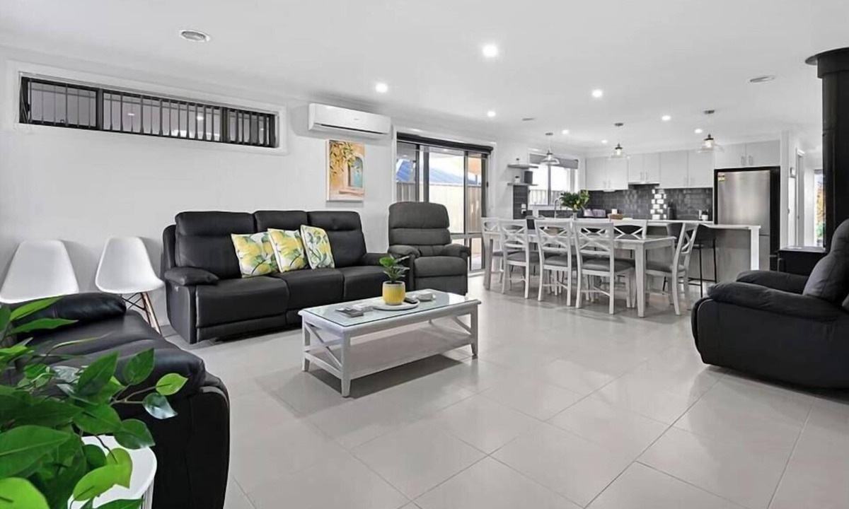 Llanarth House | Ophir. Six-Bedroom Entertainer. Bathurst