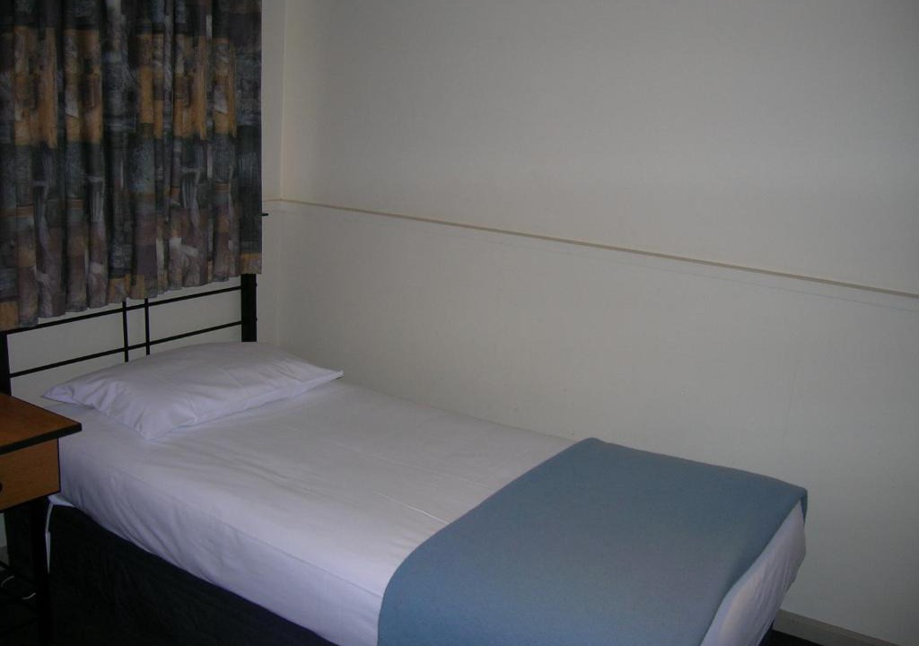 Shepparton Hotel | Overlander Hotel Motel