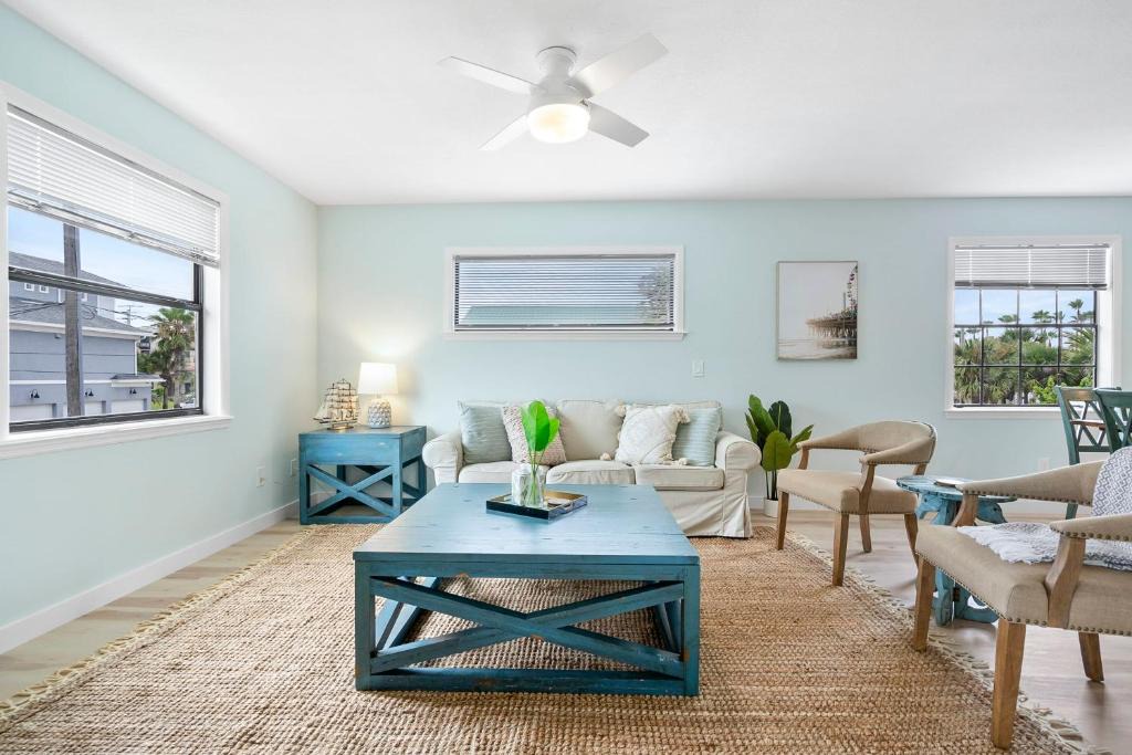 St. Augustine Beach Apartment | Palm Tree Suite 1 Block To Waves and Sand Prime St Aug Beach