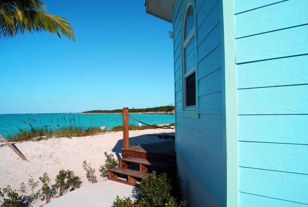 Rokers Point Bed & Breakfast | Paradise Bay Bahamas