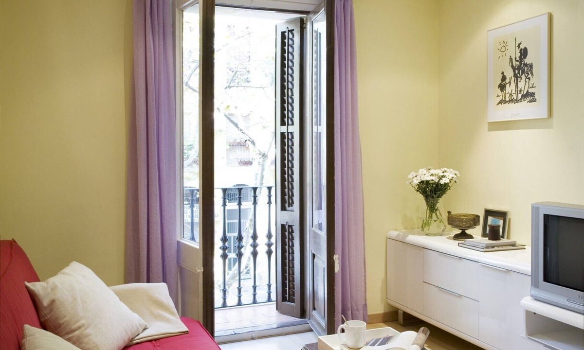 Sant Antoni Apartment | PARLAMENT, renovated, modern and cute flat for rent next to Mercado San Antonio